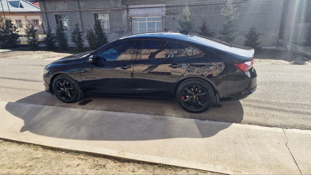 Chevrolet Malibu XL