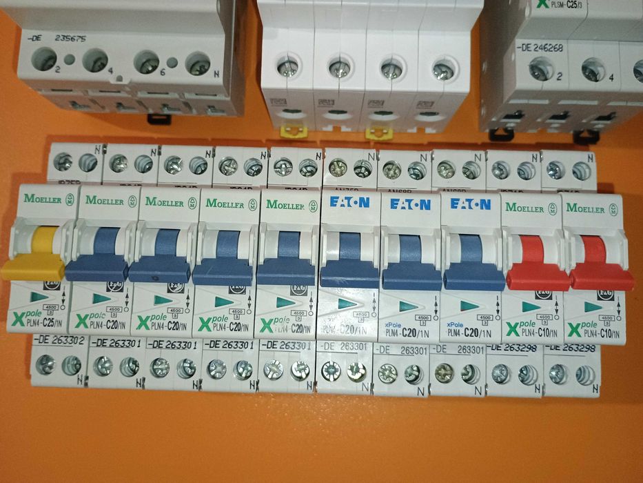 Sigurante MCB 1p+n Eaton/Moeller + Schneider 4p + Diferentiala 4p RCCB