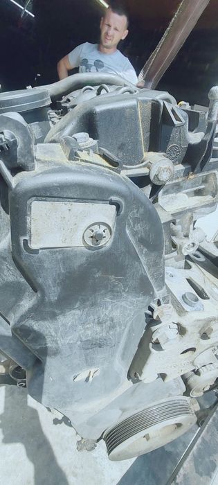 Motor Peugeot 407 2.0hdi Citroen C5 2.0hdi Ford Mondeo Mk4 2000lei