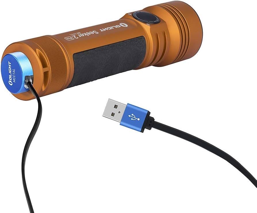 Olight Seeker 2 Pro 3200 лумена Three Cree XP-L HD CW LED тактичеки