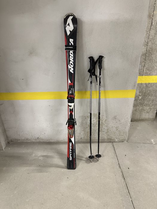 Продавам ски и щеки размер 152