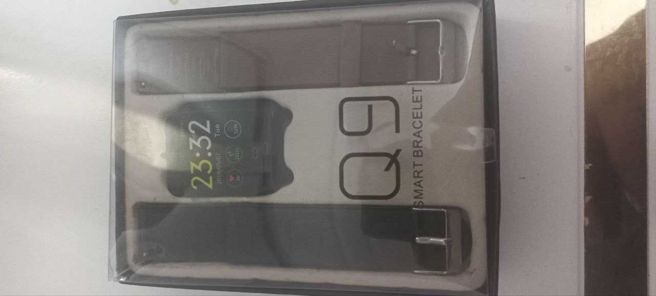Q9 smart braclet