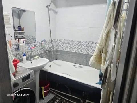 Ц-5 3/1/4 Кирпич Срочно балкон-2/6 70квм