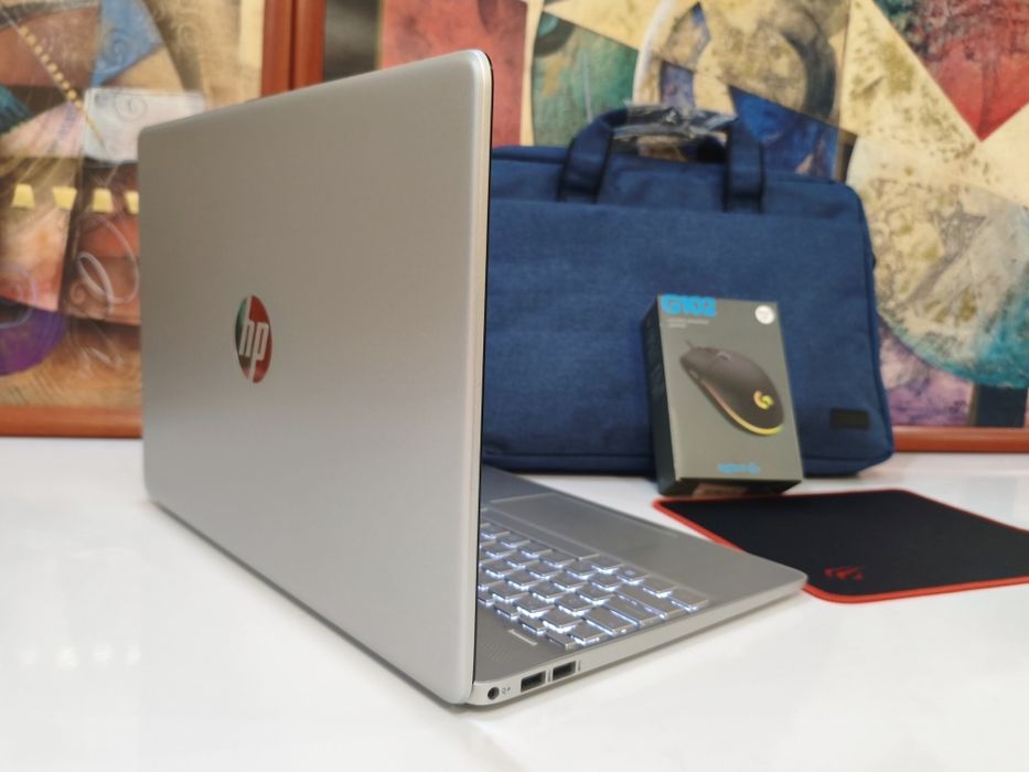 x12 ядер Core i5-12gen ОЗУ 16Гб SSD M2 512 ноутбук в отличном состояни