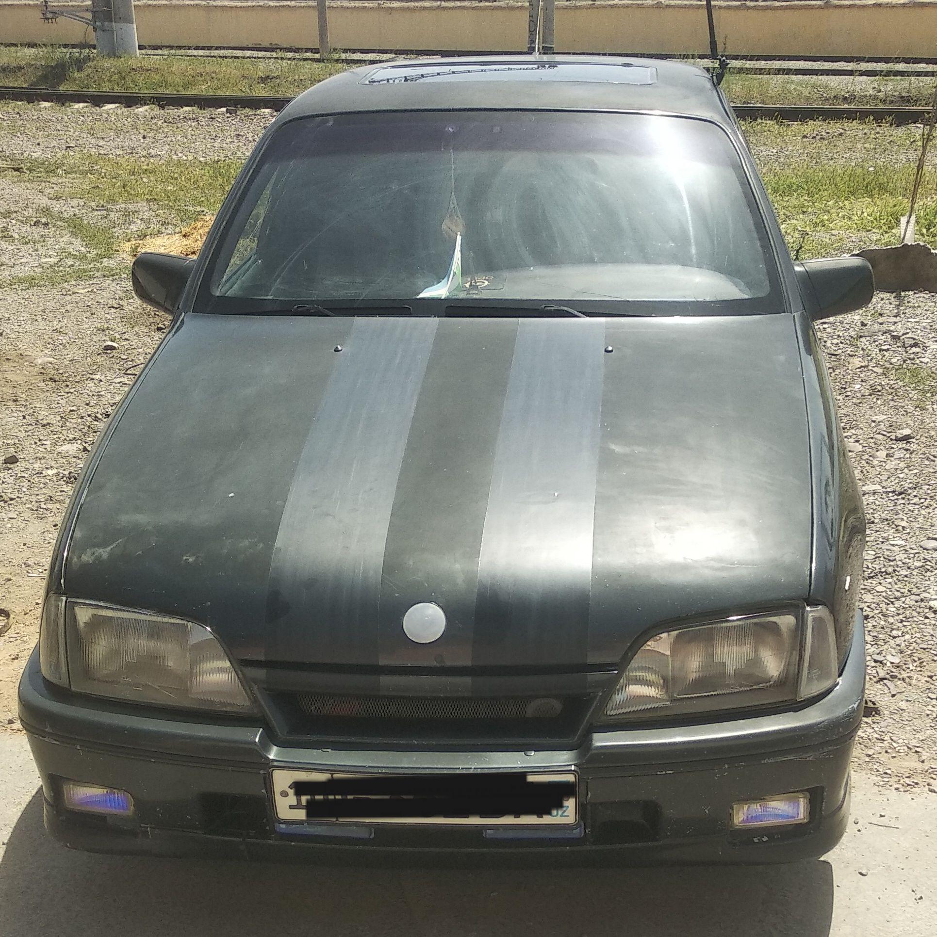 Opel omega sotiladi yoki barter qilaman