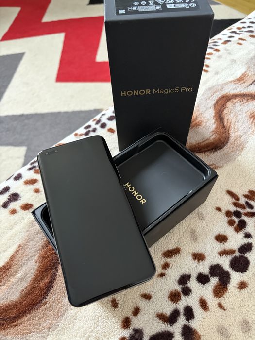 HONOR Magic 5 Pro impecabil
