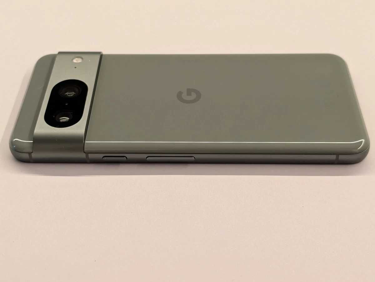 Google Pixel 8 (128 GB) бартер