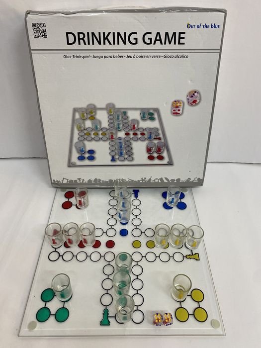 Joc de baut tip Nu te supara frate din sticla