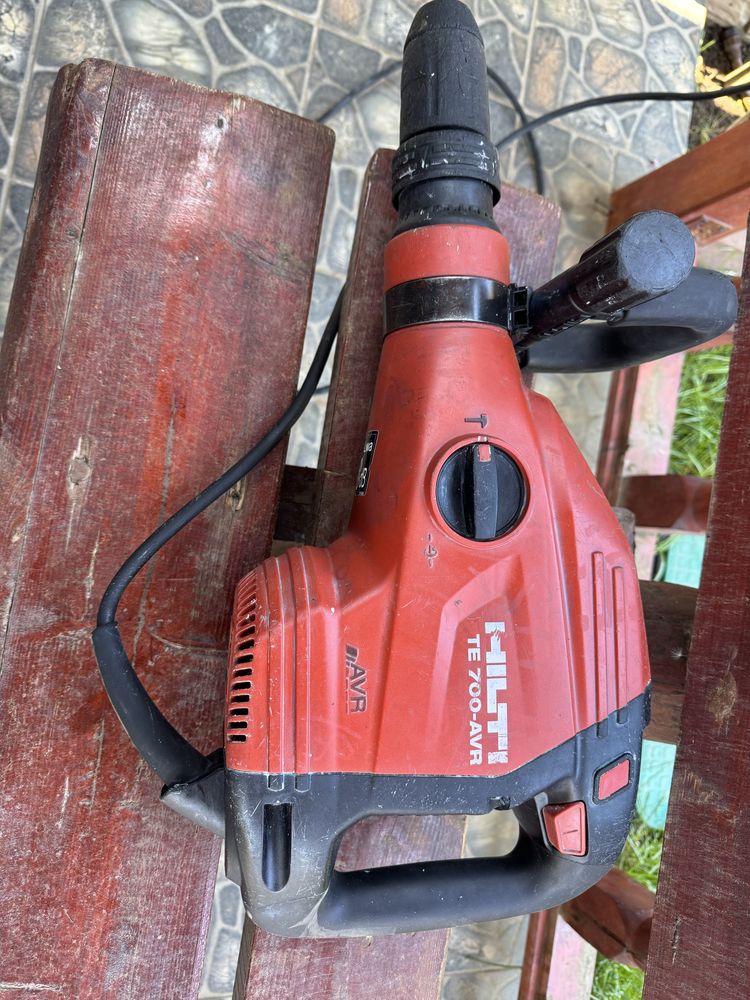 Demolator Hilti Te 700 AVR