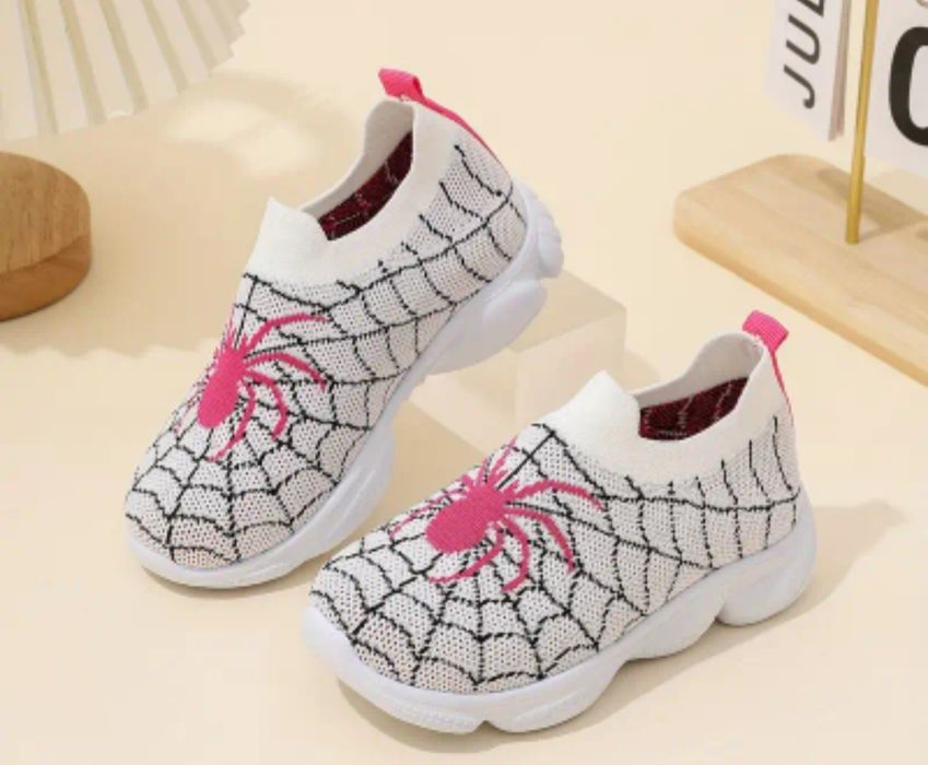 Нови обувки 23 номер.