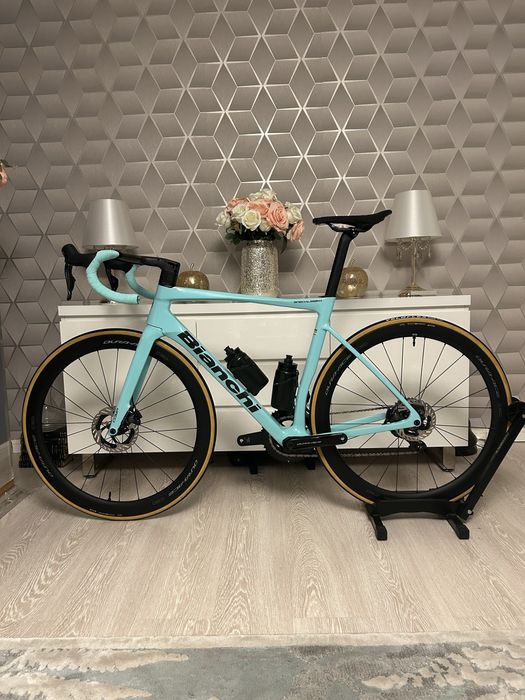 Cursiera Bianchi Specialissima di2 2025 Dura Ace 12V