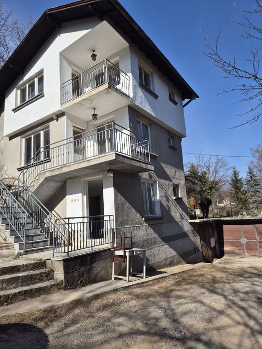 Дава се под наем Къща в с. Свидня, Област София-област - 120 кв.м за 331.5 € - Снимка #1