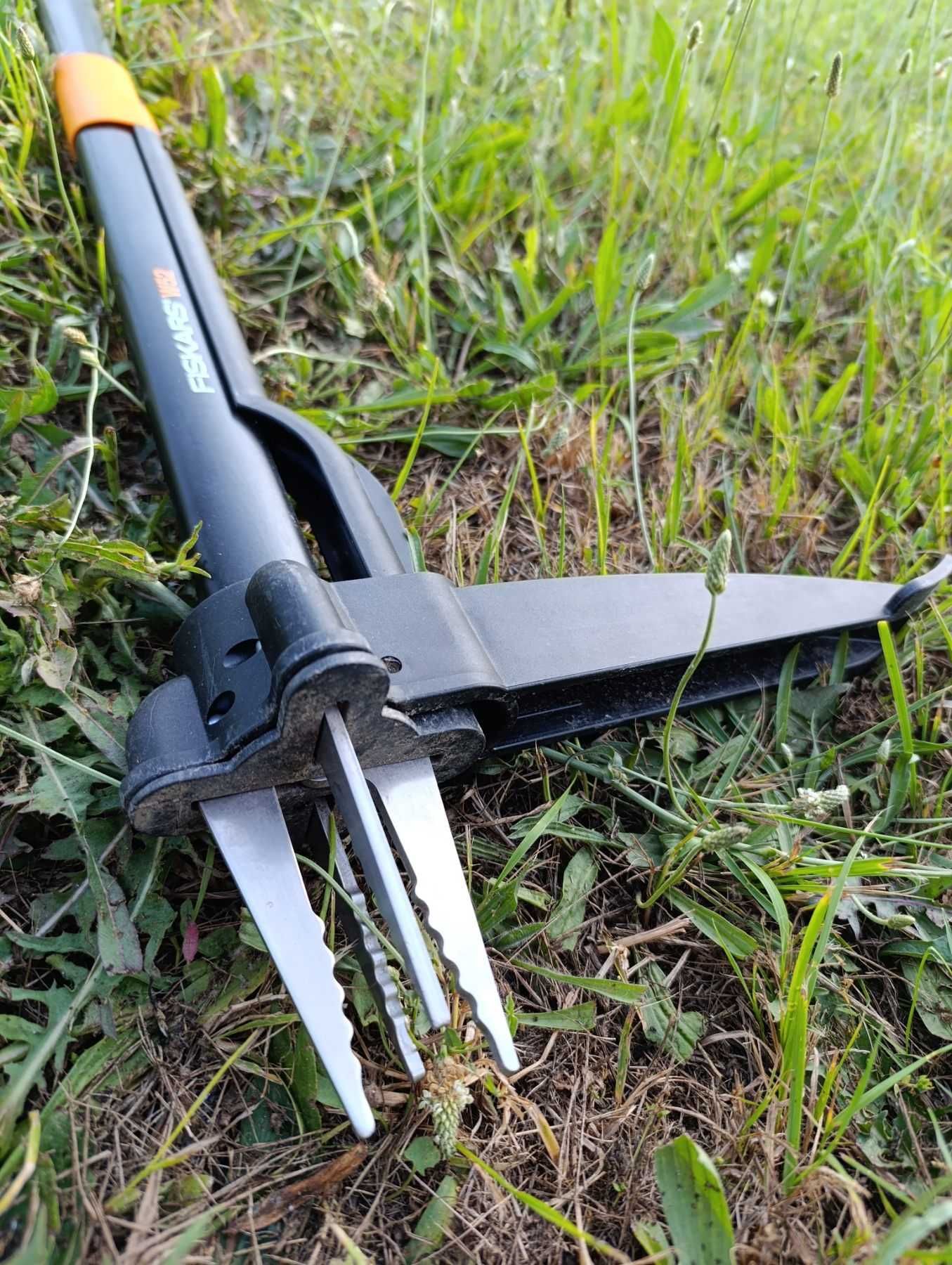 ГРАДИНАРИ ! Изкоренител за плевели FISKARS, Фискарс Плевел изкормвач !