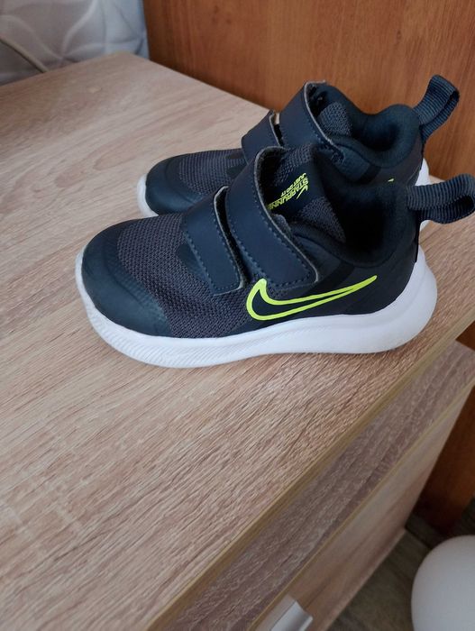 Маратонки nike за момче