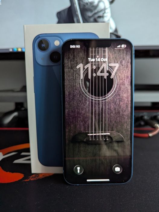 iPhone 13 încă în garanție, impecabil