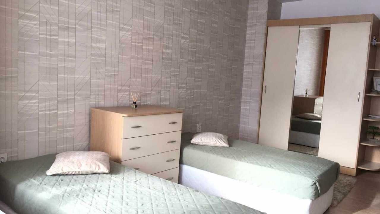Дава се под наем Четиристаен апартамент в Варна, ХЕИ - 100 кв.м за 535.5 € - Снимка #4