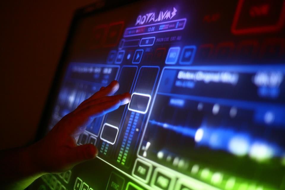 Dj Evenimente - Atestat&Licențe / Contract&Factură / Echipamente PRO