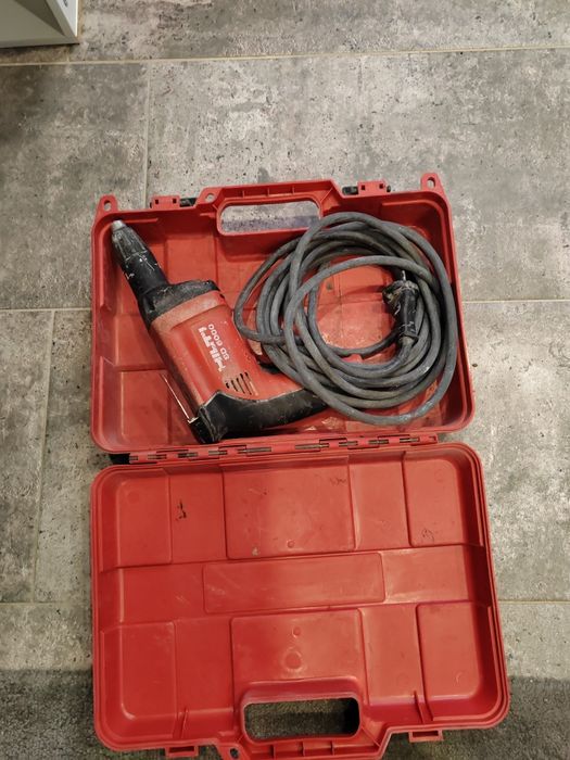 Vand masina de insurubat Hilti SD 6000 plus cutie de transport
