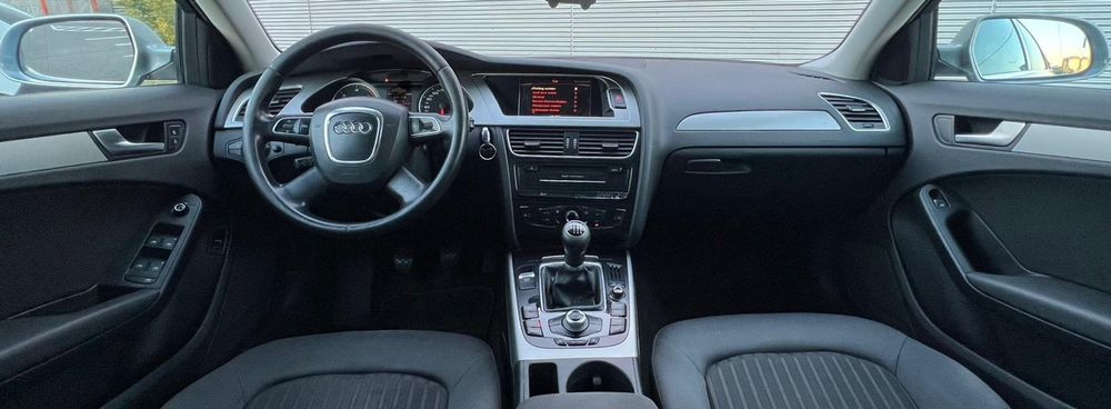 Vând Audi A4 2011 B8 2.0 TDI * LED * berlina stare impecabila urgent