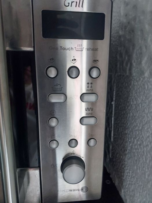 Cuptor cu Microunde LG IntelloWave OneTouch Folosit, impecabil