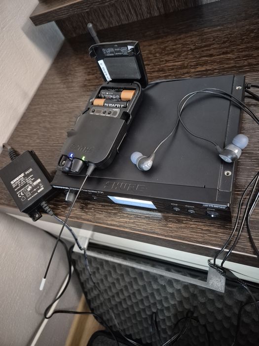 SHURE PSM300 PЗTЕRA112TW-KЗЕ дигитална мониторинг система със с