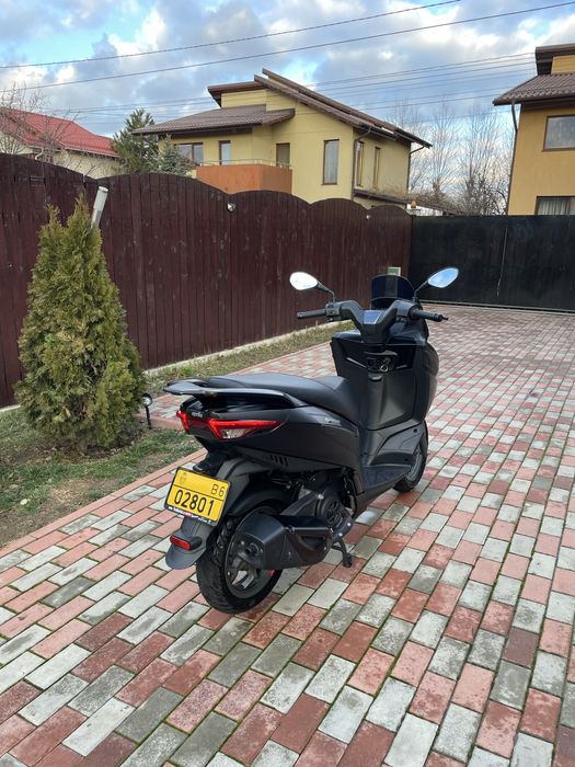 Scuter Aprilia SXR 50