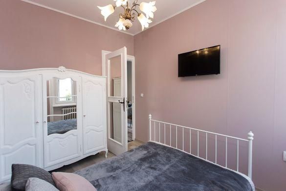 Дава се под наем Тристаен апартамент в София, Център - 70 кв.м за 1100 € - Снимка #4