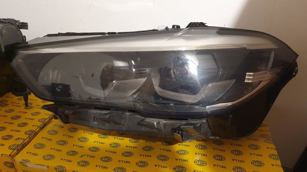 Far faruri LED BMW X5 G05 X6 G06