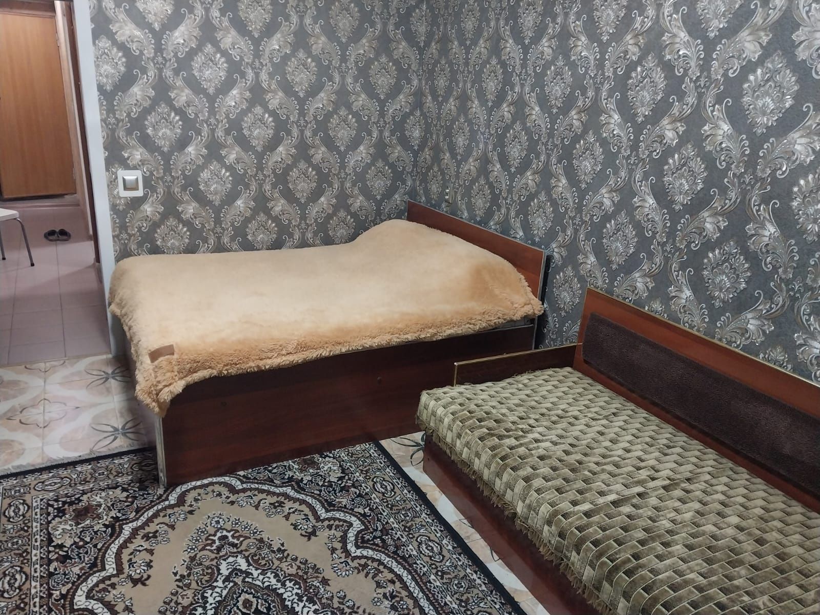Продаётся 1комн.кв.в 6 м-не Талас,д.35,на 2 этаже