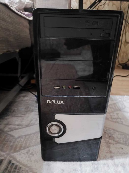 Компьютер в комплекте. Системный блок/Монитор/Колонки