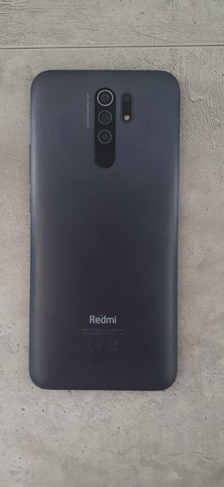 Продам или обменяю два  отличном состоянии Redmi 9 /64gb  и Oppo и