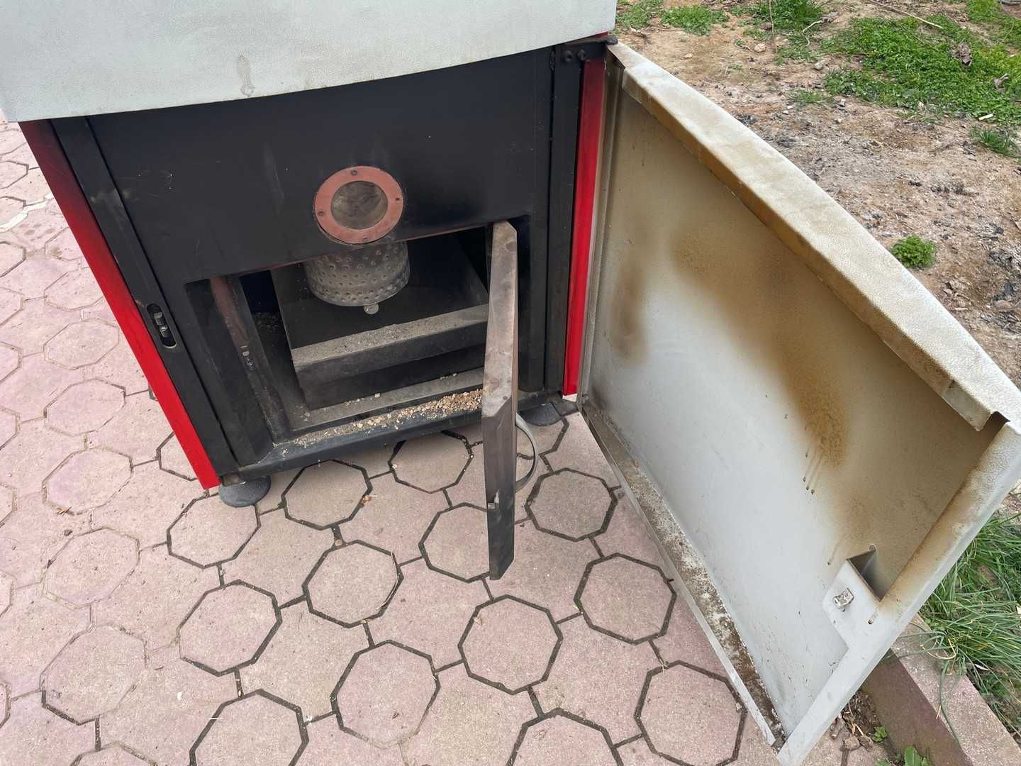 Продавам пелетен котел