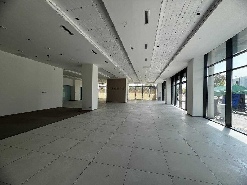 Готовое помещение под автосалон или шоурум — 430 м², премиум-локация(5