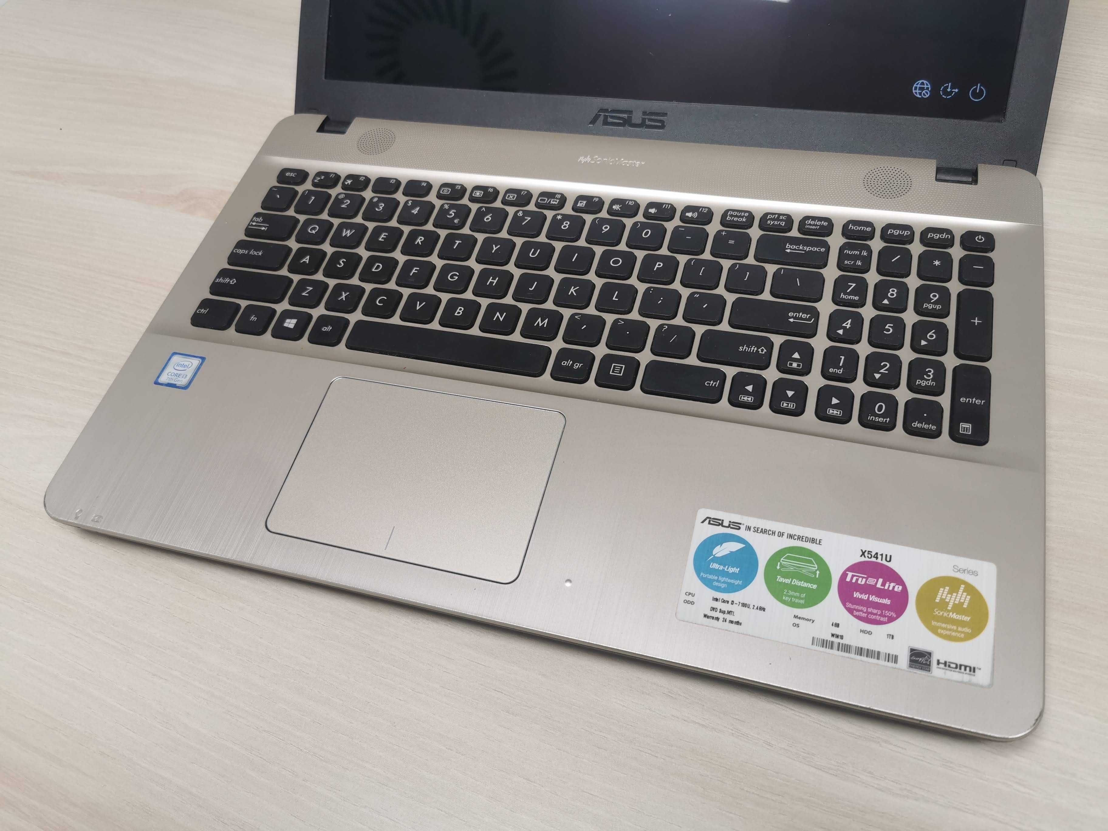 Laptop Asus X541