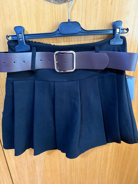 Дамска пола панталон