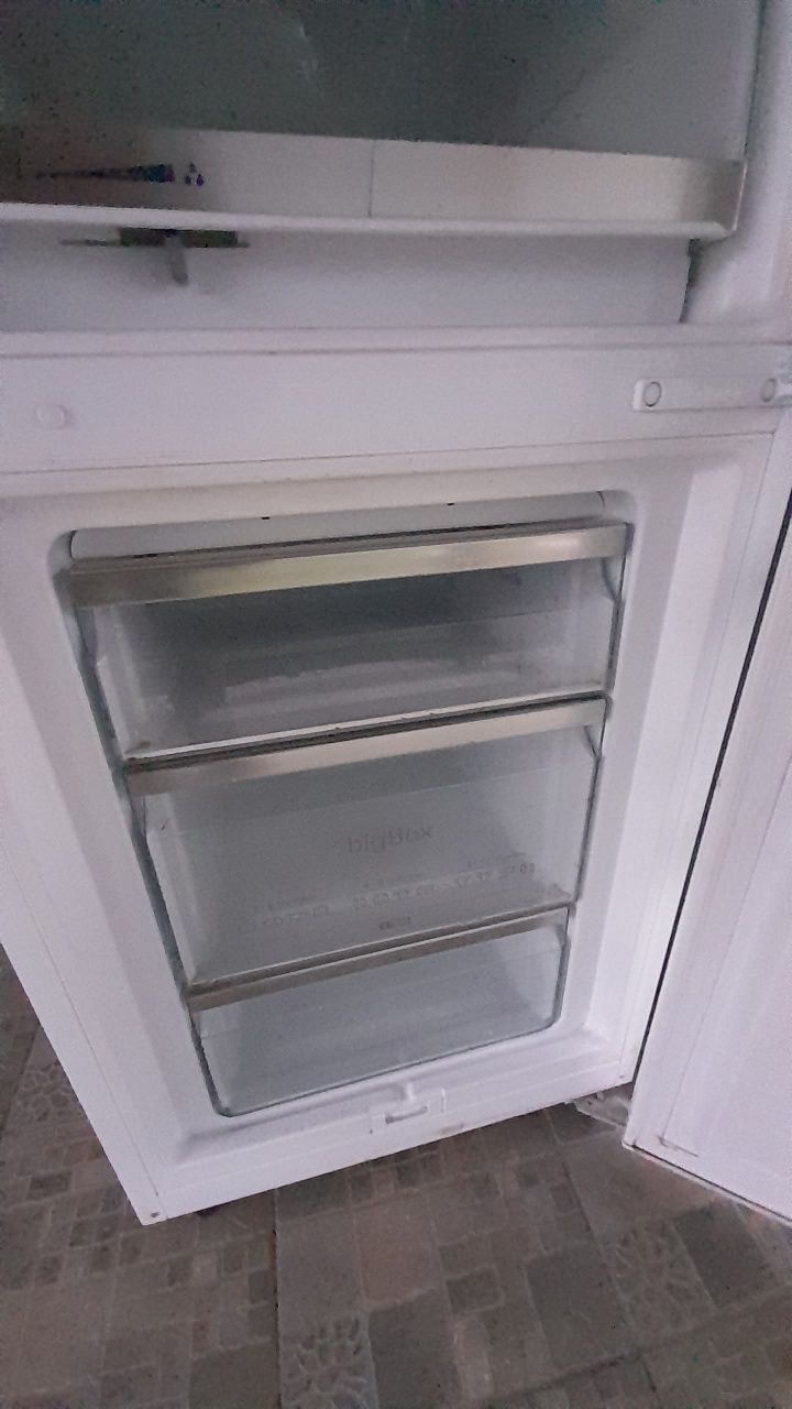 Combina frigorifica Siemens, cu garanție
