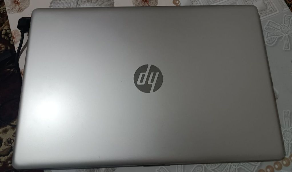 Hp Noutbook 17 Inch i5 11-Gen