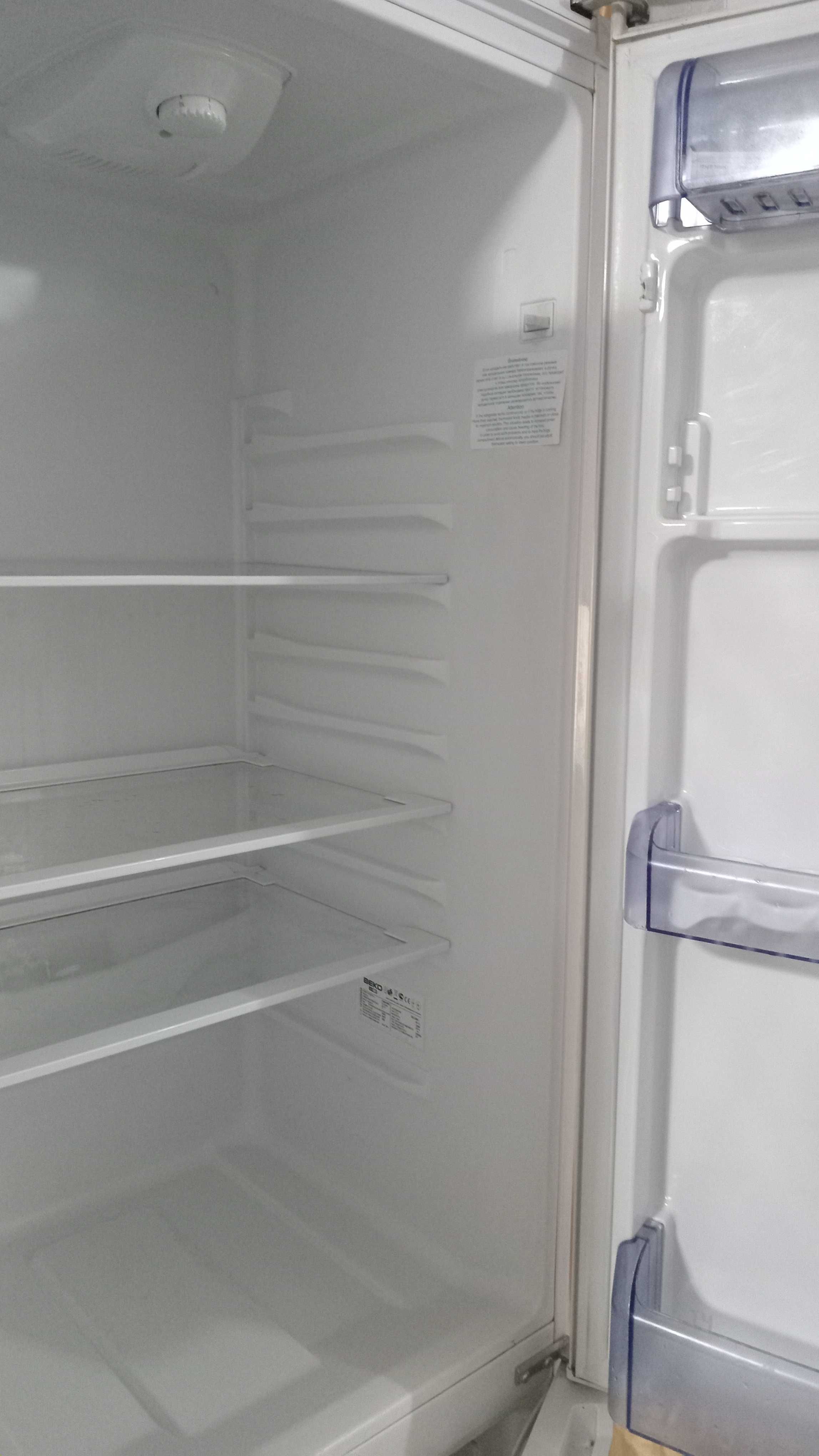 Холодильник в не рабочем сост.