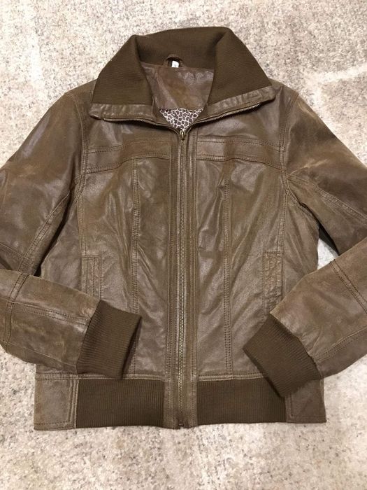 Дамско яке размер М и S