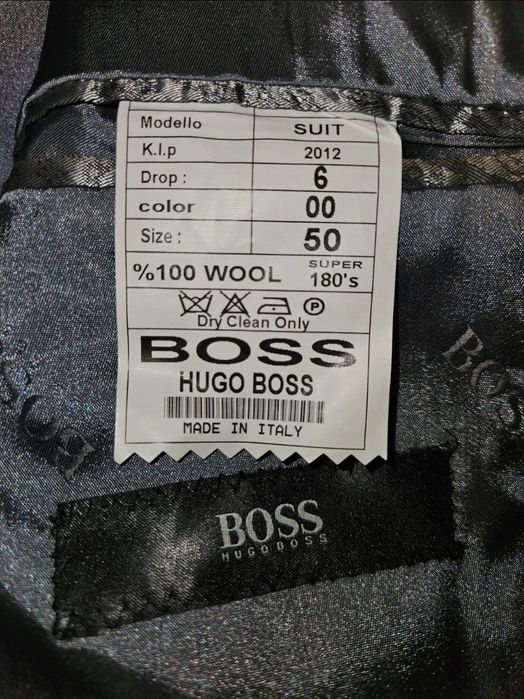Vand costum barbatesc Hugo Boss 50 impecabil