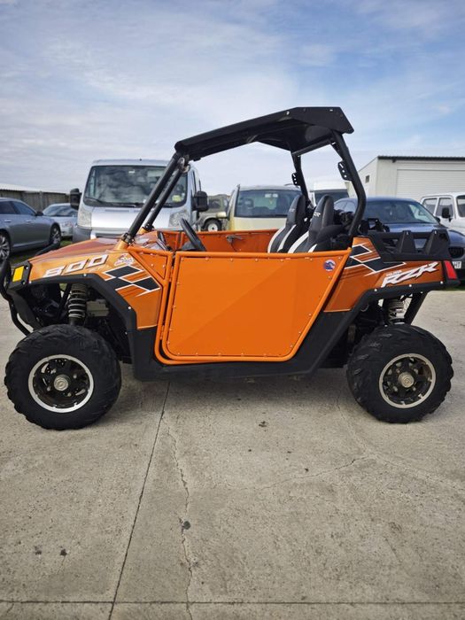 Polaris RZR800 Honda