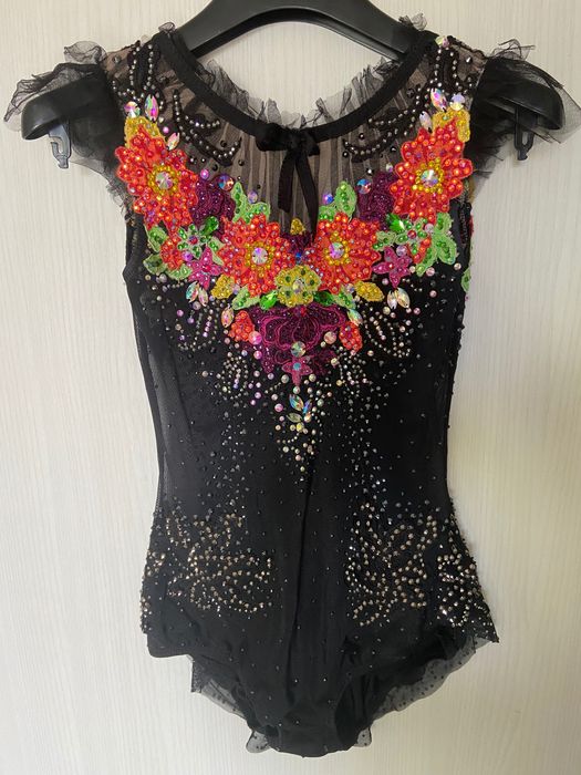 Трико за художествена гимнастика