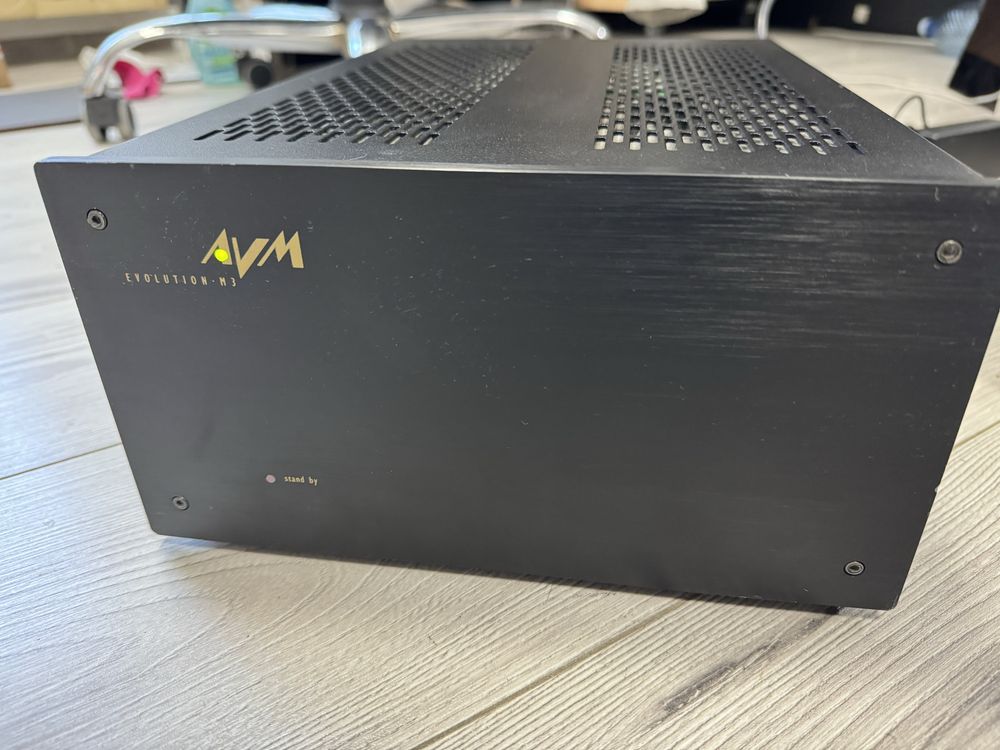 Amplificator Hi-Fi AVM Evolution M3