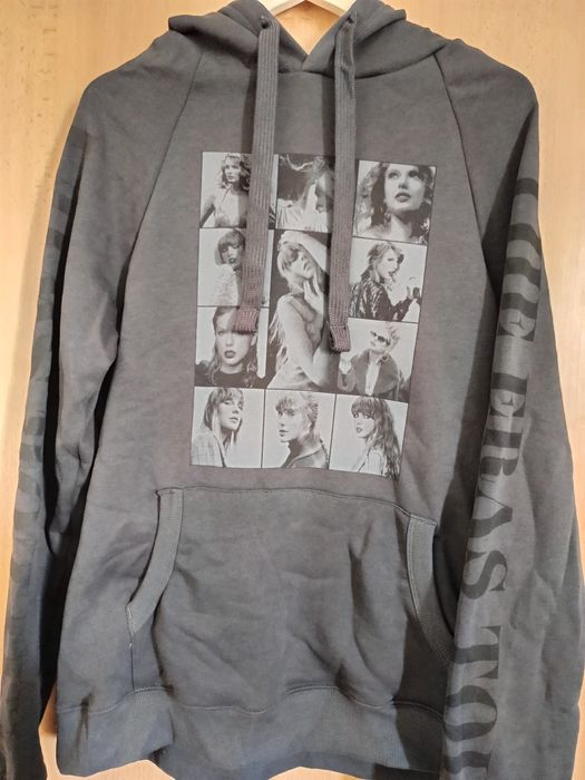 Taylor Swift The Eras Tour Black Photo Hoodie – Оригинален Мърч