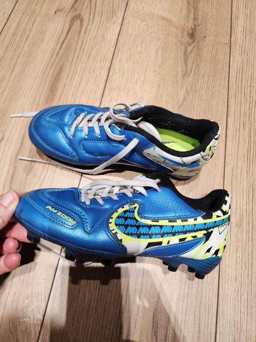 Продам футбольные бутсы на мальчика