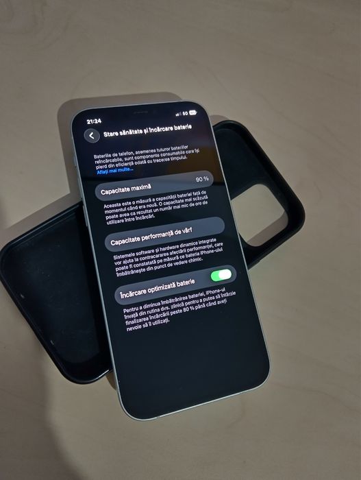 Vand iphone 12 baterie 90%