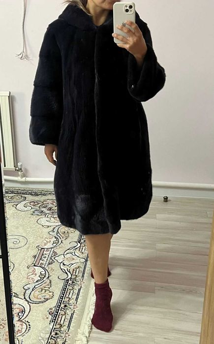 Продам норковую шубу