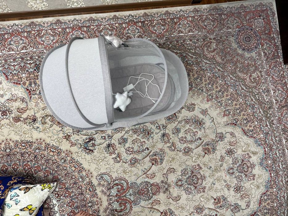 Коляска ва Беланчак сотилади йенги