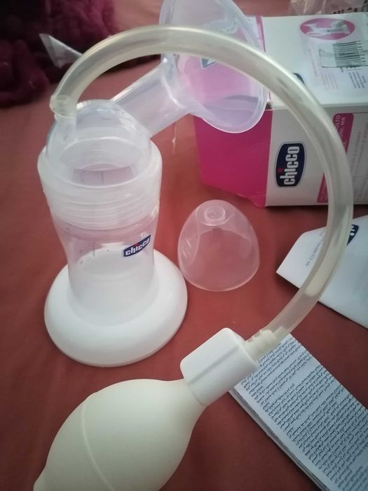 Pompa de sân manuala