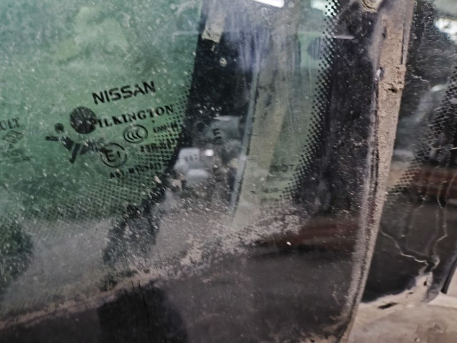 Челно стъкло за Nissan Qashqai